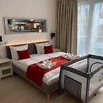 B40 Apartrooms